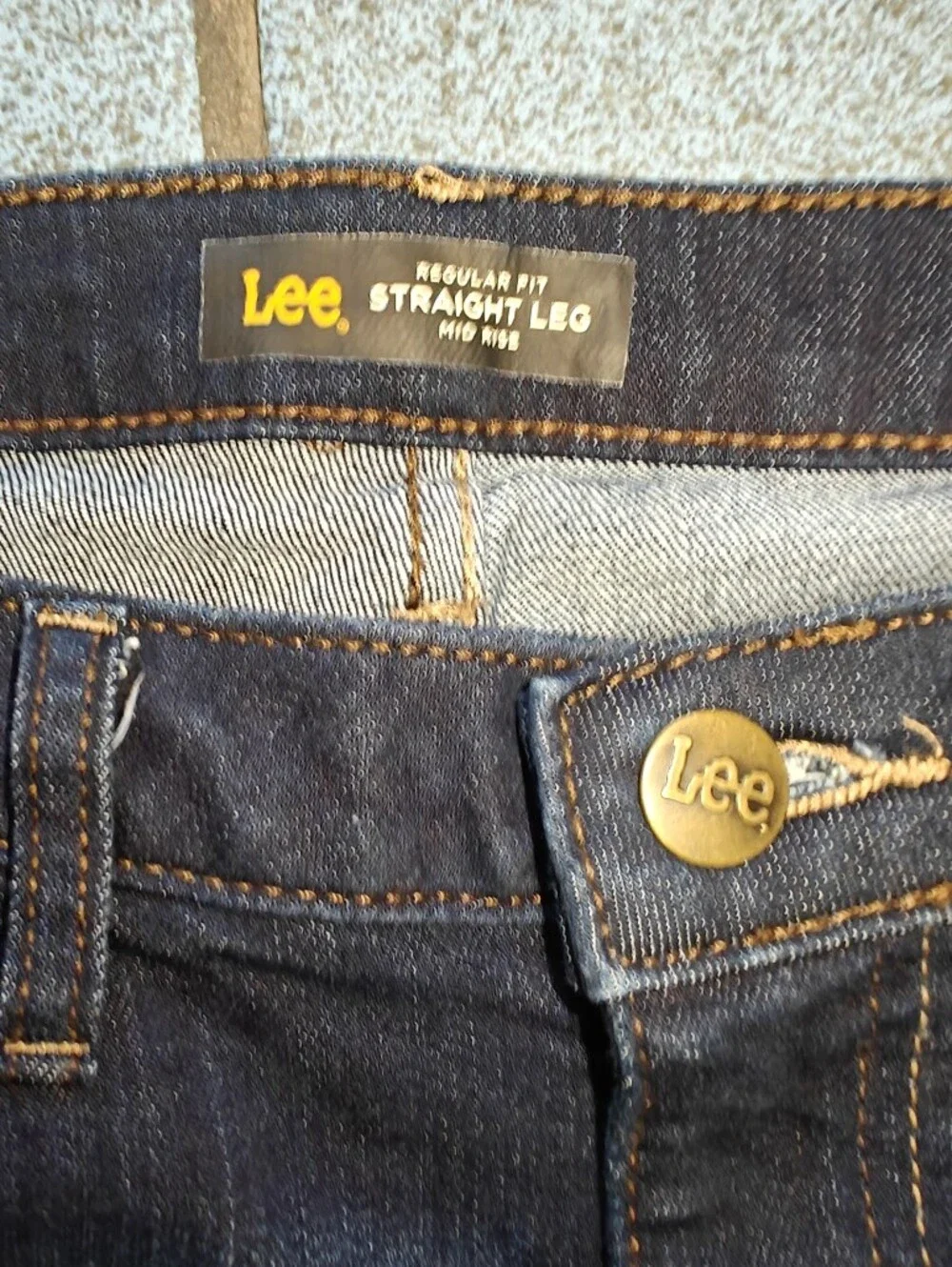 Lee Dark Straight Leg Mid Rise Indigo Women’s Straight-Leg Jeans Size 12